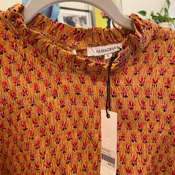 Olivaceous Flower Puff Sleeve Top - Picture 5 of 5